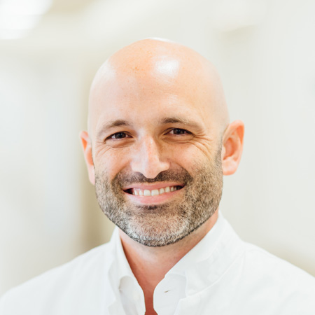 Dr. Christoph Grill - Gesichtschirurgie: Lidstraffung, Nasenkorrektur