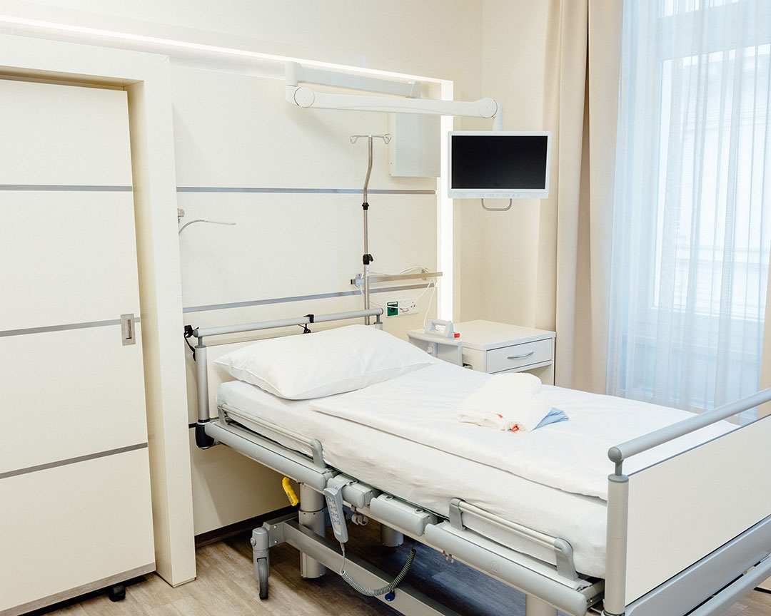 Nasenoperation im Kuzbari Zentrum: eigener OP-Trakt